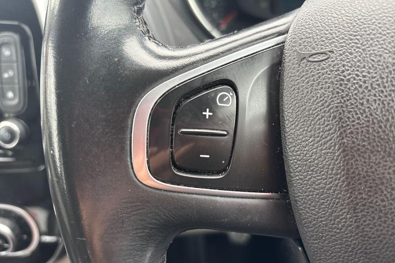 Used Renault Captur 2020 for sale - 77529219: Photo 21