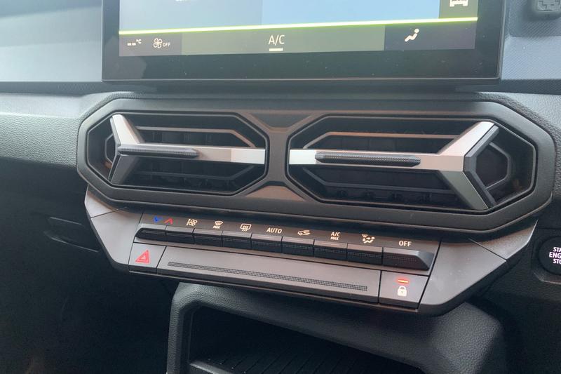 Used Dacia Duster 2025 for sale - 76690861: Photo 15