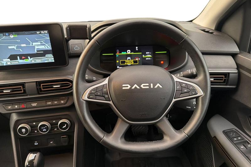Used Dacia Jogger 2025 for sale - 76500647: Photo 11