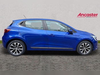 Used Renault Clio 2021 for sale - 75632715: Photo