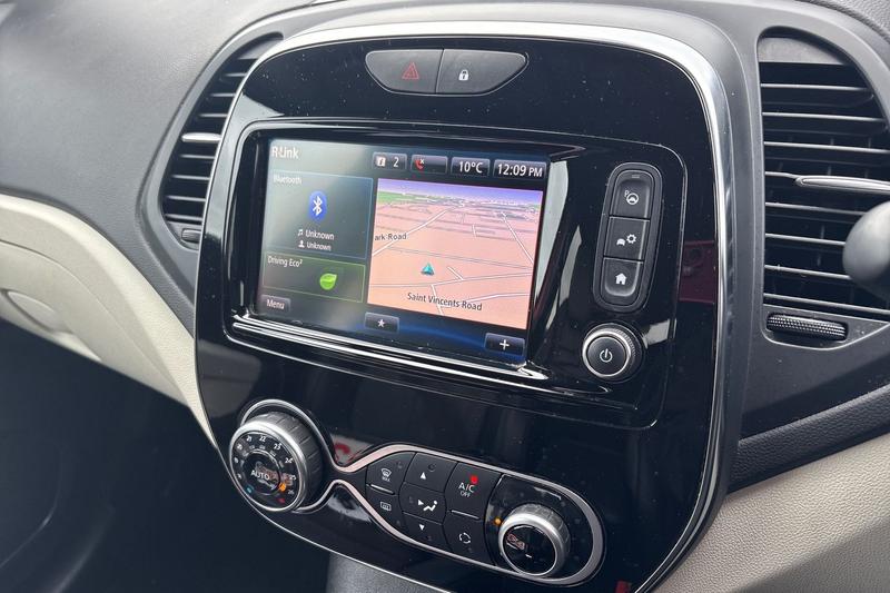 Used Renault Captur 2020 for sale - 77653703: Photo 17