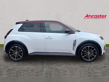 Used Renault 5 2025 for sale - 76452896: Photo