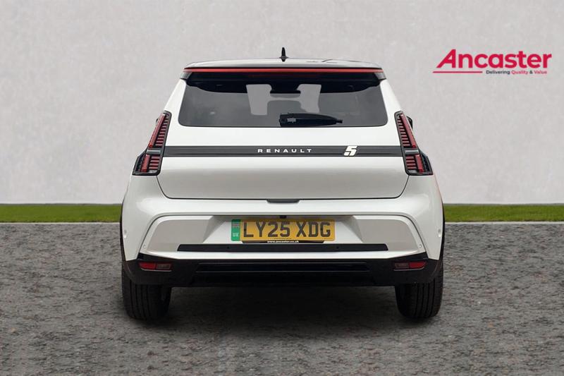 Used Renault 5 2025 for sale - 76452896: Photo 4