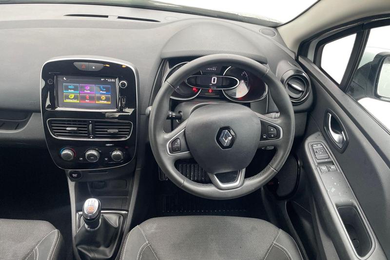 Used Renault Clio 2017 for sale - 77186930: Photo 11