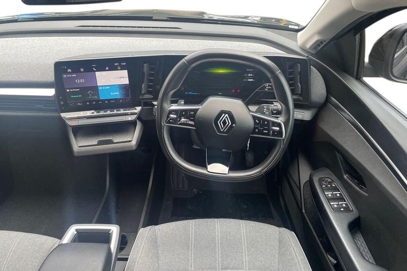 Used Renault Megane E Tech 2022 for sale - 77248755: Photo 11