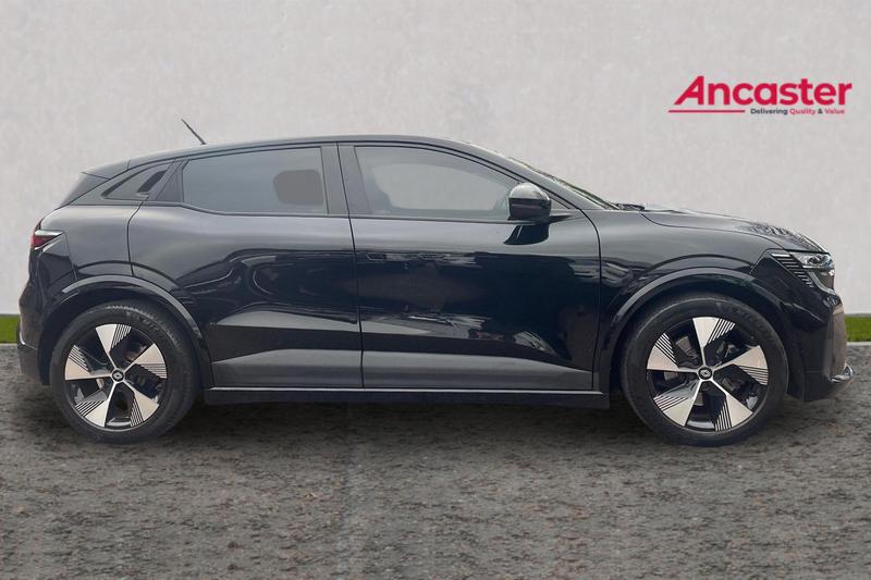 Used Renault Megane E Tech 2022 for sale - 77248755: Photo 2