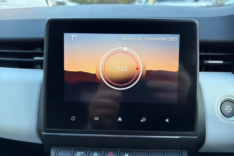 Used Renault Clio 2023 for sale - 76716381: Photo 17