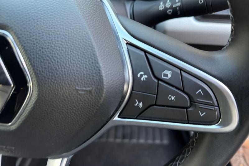 Used Renault Clio 2023 for sale - 76716381: Photo 22