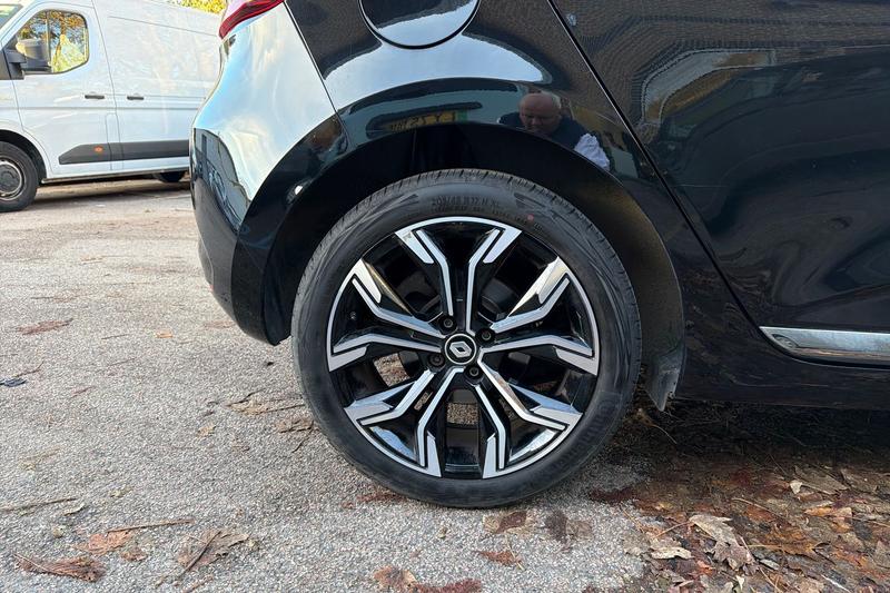 Used Renault Clio 2023 for sale - 76716381: Photo 9