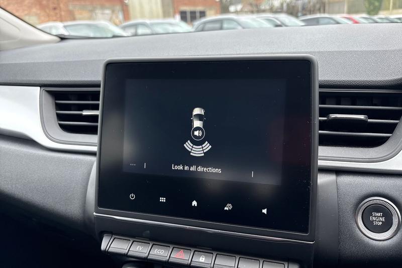 Used Renault Captur 2023 for sale - 77819728: Photo 19