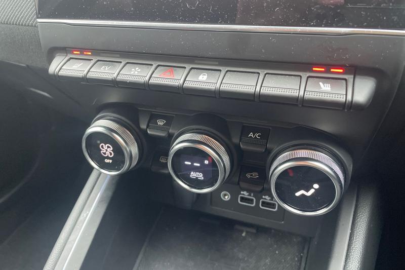 Used Renault Clio 2025 for sale - 77493410: Photo 15