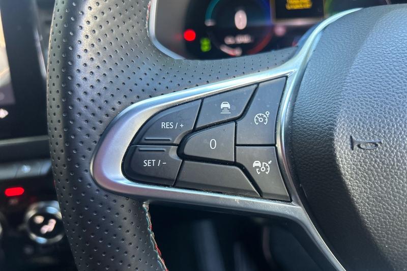 Used Renault Clio 2024 for sale - 76209396: Photo 21