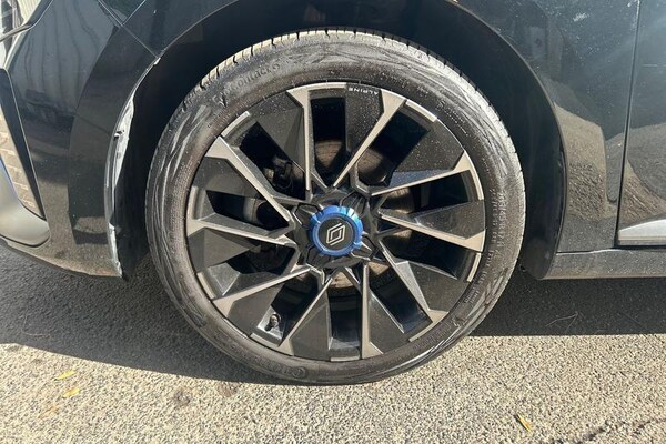 Used Renault Clio 2024 for sale - 76209396: Photo 9