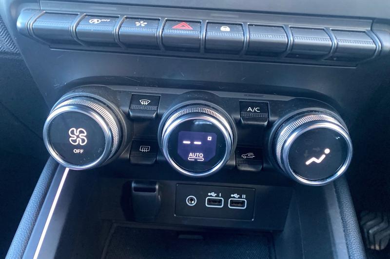 Used Renault Clio 2024 for sale - 77359823: Photo 15