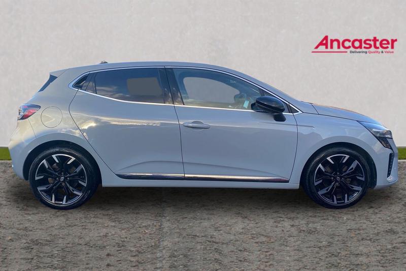 Used Renault Clio 2024 for sale - 77359823: Photo 2