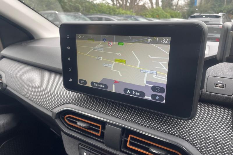 Used Dacia Sandero Stepway 2022 for sale - 77746834: Photo 18