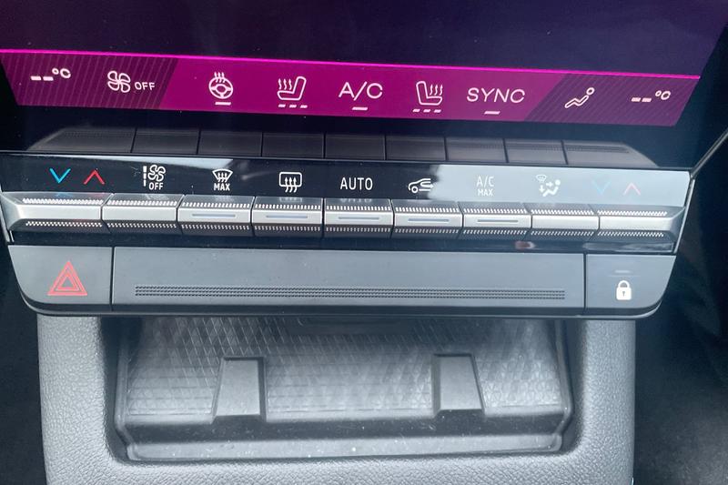 Used Renault Scenic E-Tech 2025 for sale - 76949179: Photo 15