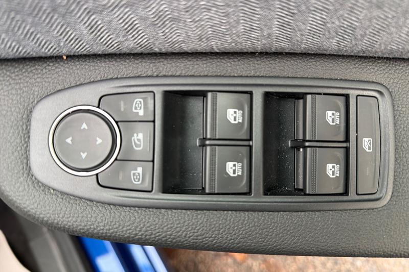 Used Renault Clio 2025 for sale - 76722835: Photo 16