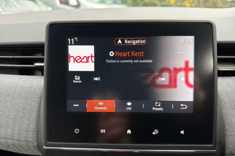 Used Renault Clio 2025 for sale - 76722835: Photo 17