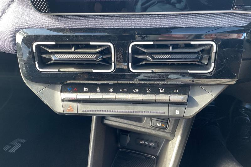 Used Renault 5 2025 for sale - 76394203: Photo 15