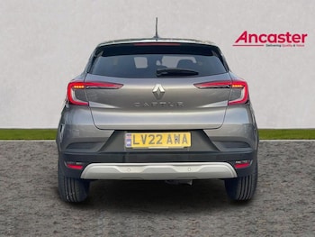 Used Renault Captur 2022 for sale - 77971234: Photo