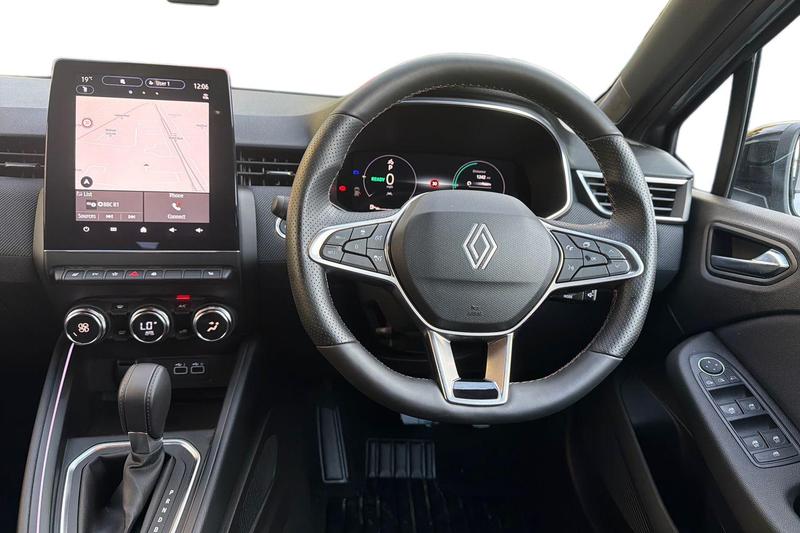 Used Renault Clio 2025 for sale - 76603381: Photo 10