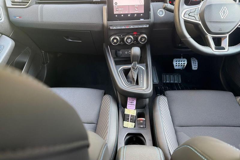 Used Renault Clio 2025 for sale - 76603381: Photo 12