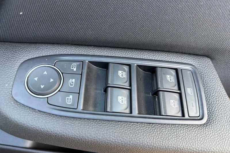 Used Renault Clio 2025 for sale - 76603381: Photo 16