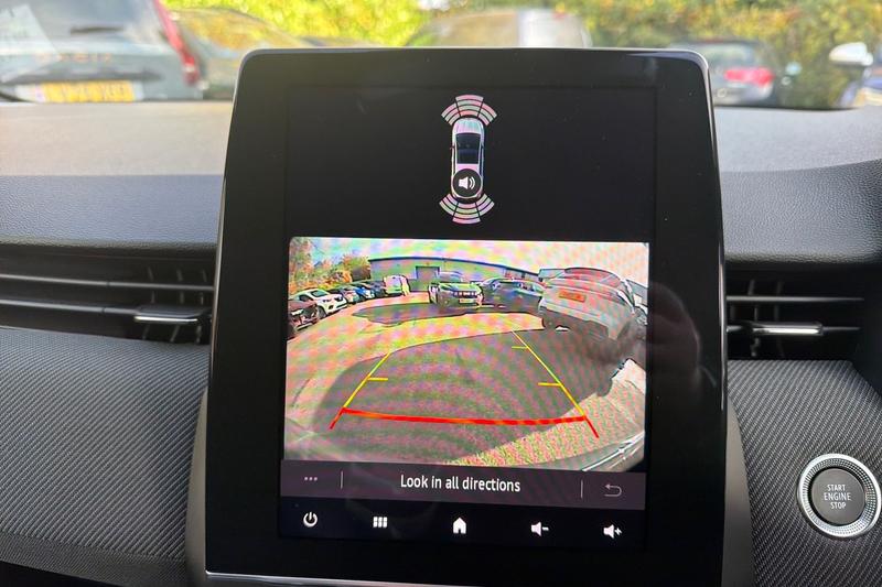 Used Renault Clio 2025 for sale - 76603381: Photo 19