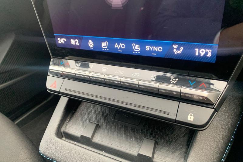 Used Renault Megane E Tech 2025 for sale - 77975904: Photo 15