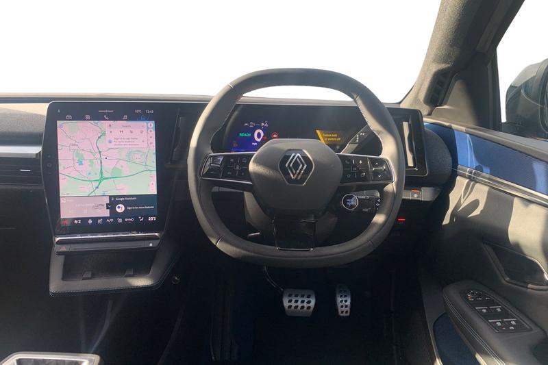 Used Renault Scenic E-Tech 2024 for sale - 76953794: Photo 11