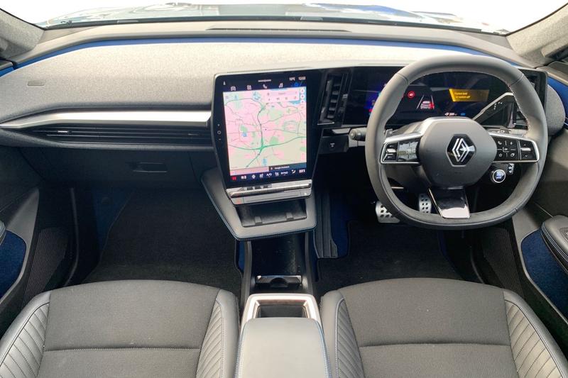 Used Renault Scenic E-Tech 2024 for sale - 76953794: Photo 12