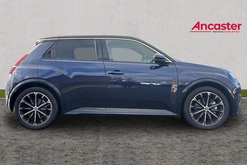 Used Renault 5 2025 for sale - 77462428: Photo 2