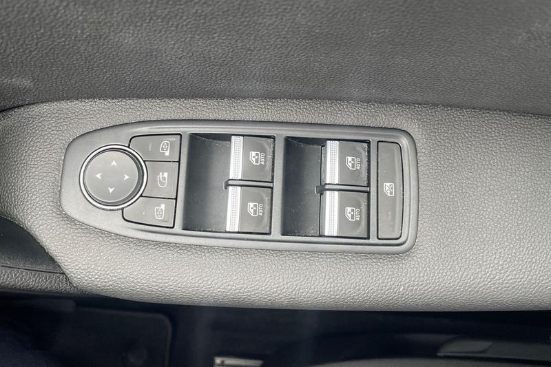 Used Renault Captur 2021 for sale - 76196484: Photo 16