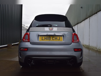 Used Abarth 695 2018 for sale - 77494791: Photo