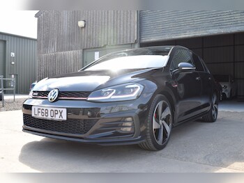 Used Volkswagen Golf 2018 for sale - 78526405: Photo