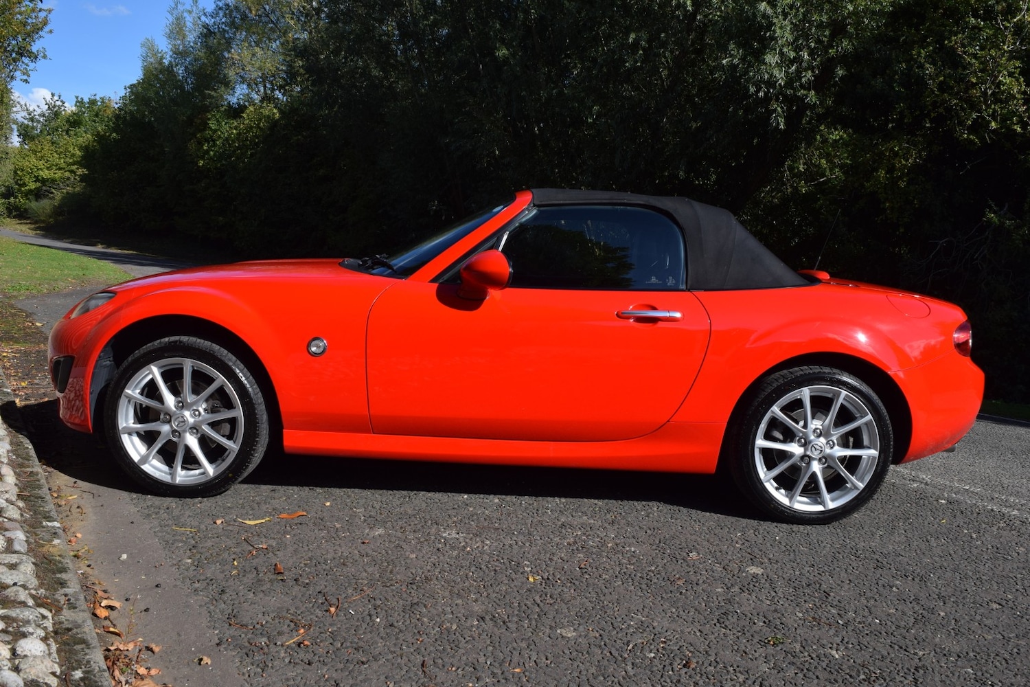 Used Mazda MX-5 2012 for sale - 76011434: Photo 9