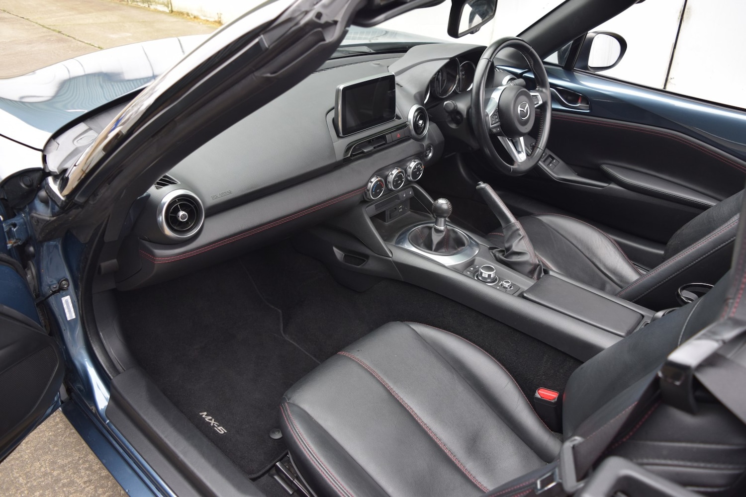 Used Mazda MX-5 2015 for sale - 77796910: Photo 24