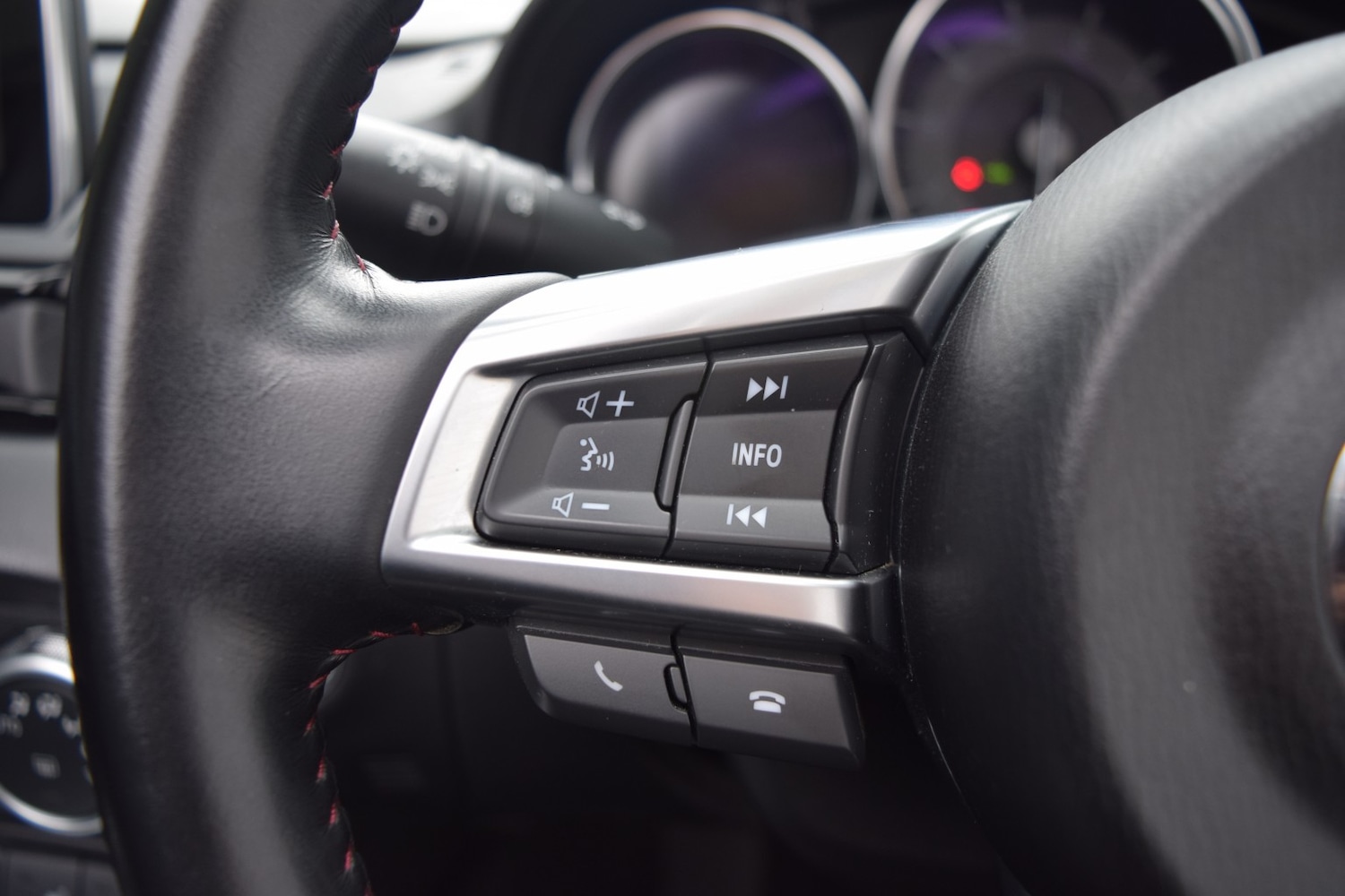 Used Mazda MX-5 2015 for sale - 77796910: Photo 39