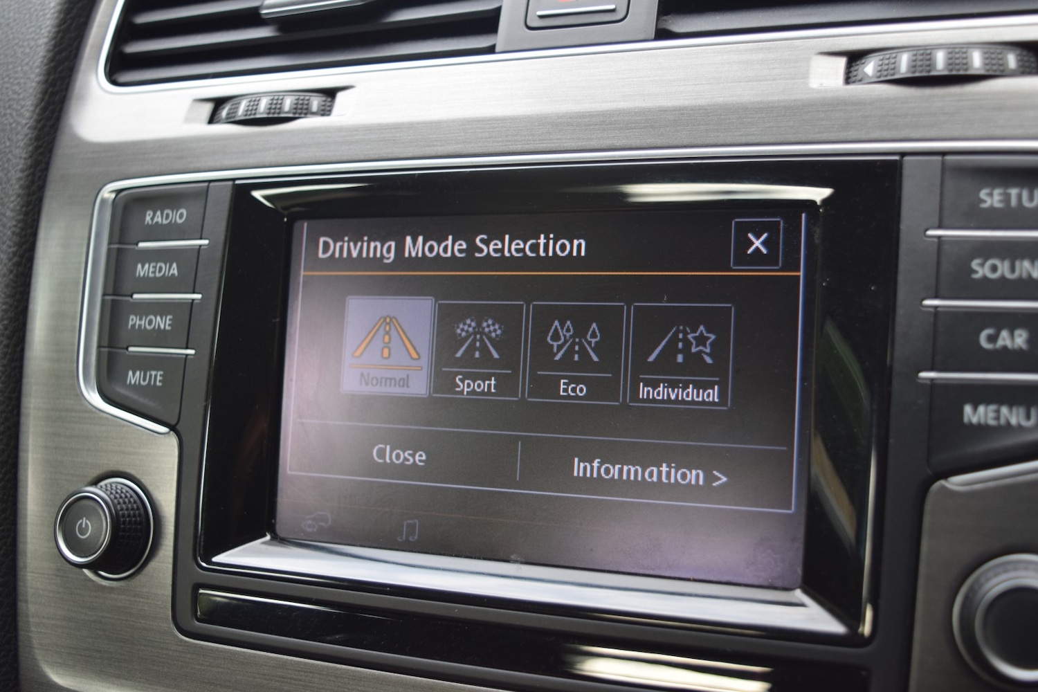 Used Volkswagen Golf 2013 for sale - 76149273: Photo 53