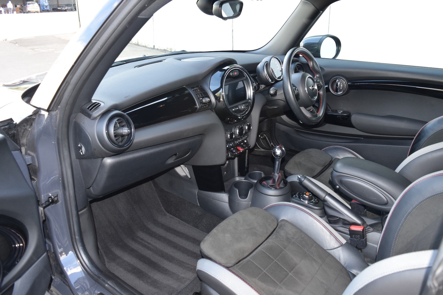 Used MINI Hatch 2019 for sale - 78134983: Photo 24