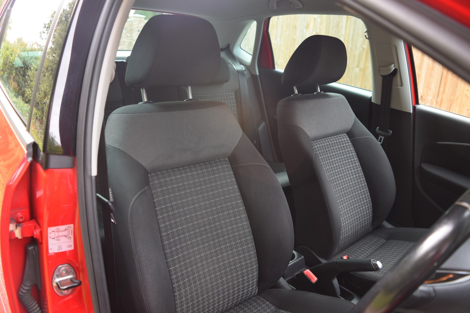 Used Volkswagen Polo 2016 for sale - 76023909: Photo 22