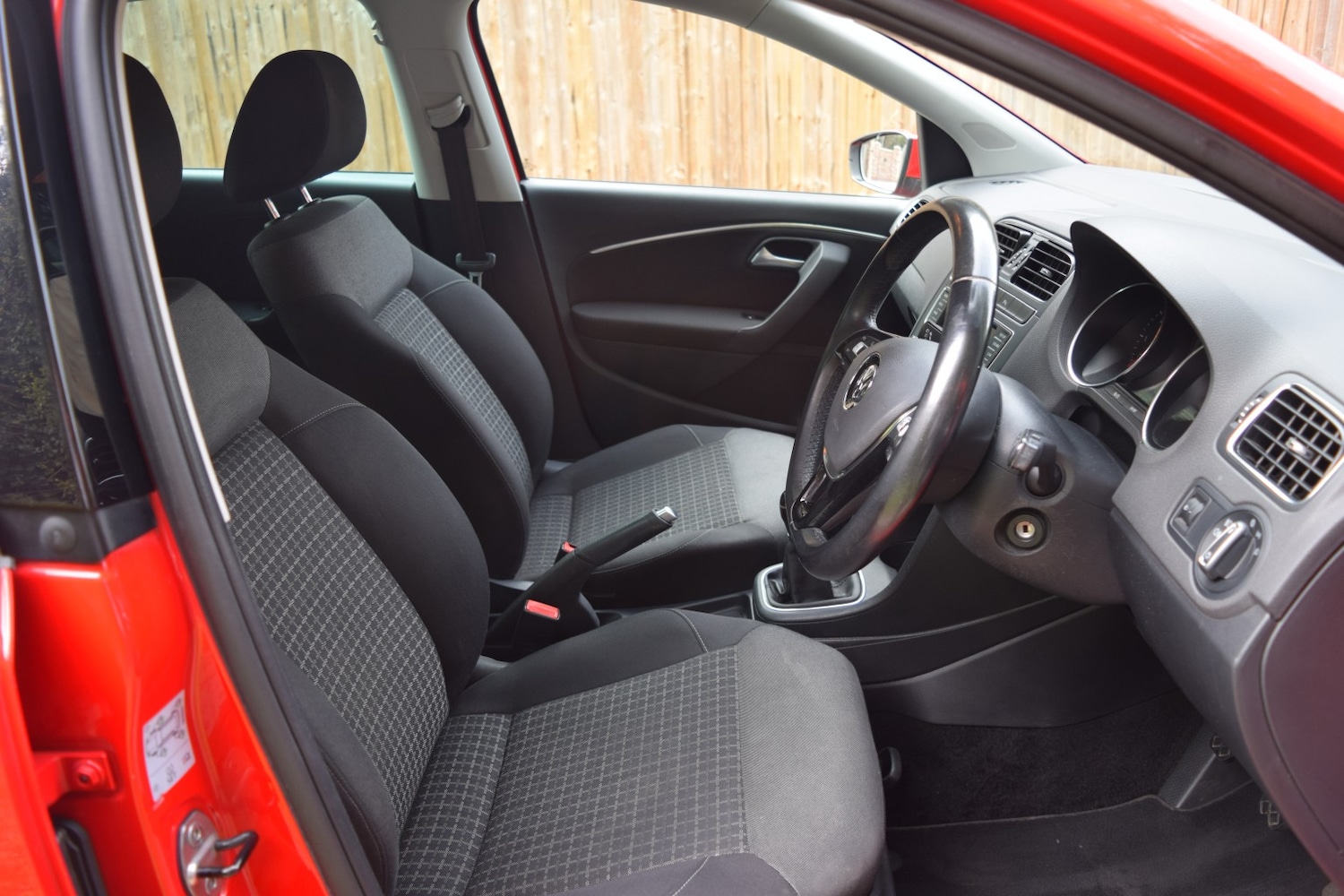 Used Volkswagen Polo 2016 for sale - 76023909: Photo 24