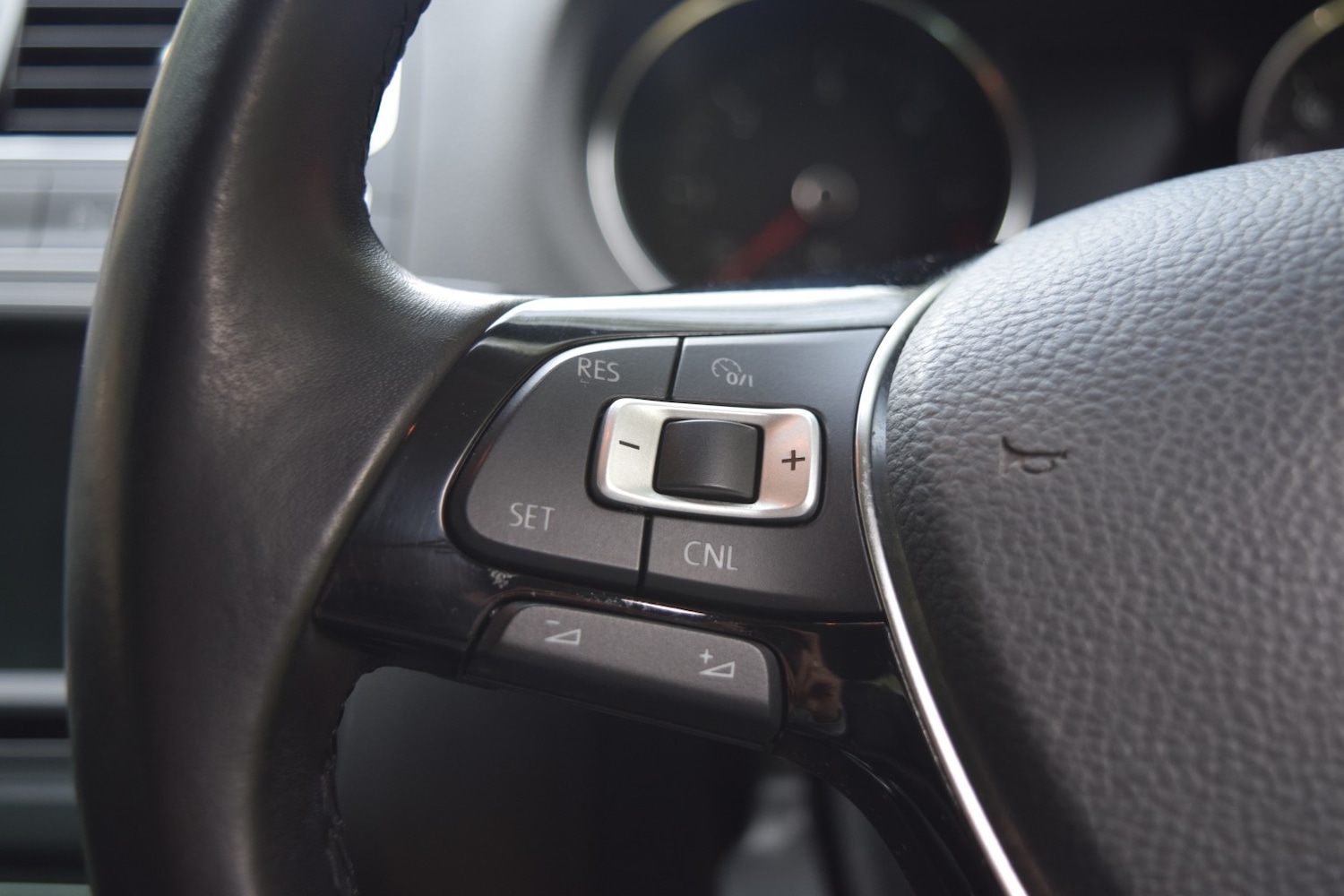 Used Volkswagen Polo 2016 for sale - 76023909: Photo 26