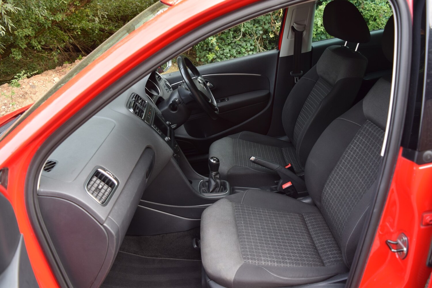 Used Volkswagen Polo 2016 for sale - 76023909: Photo 31