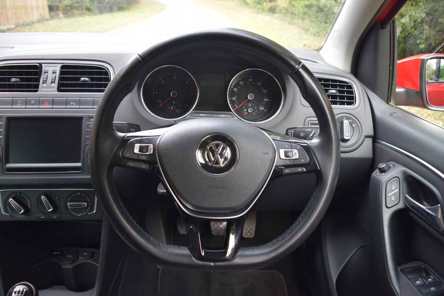 Used Volkswagen Polo 2016 for sale - 76023909: Photo 39