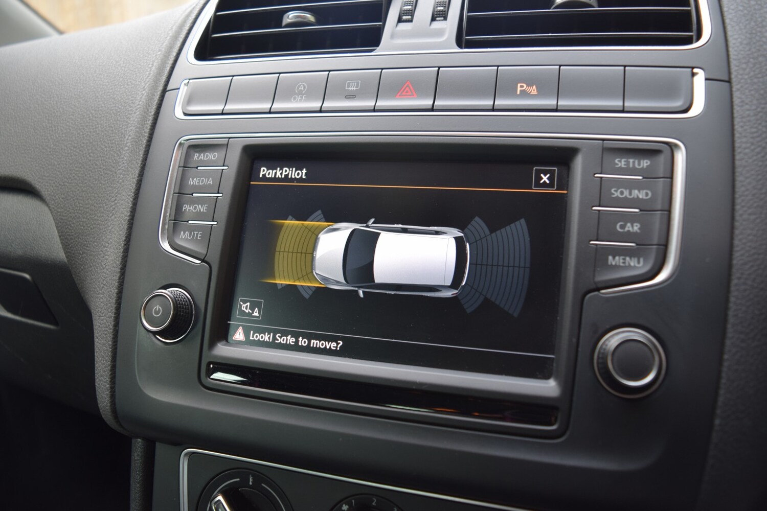 Used Volkswagen Polo 2016 for sale - 76023909: Photo 41