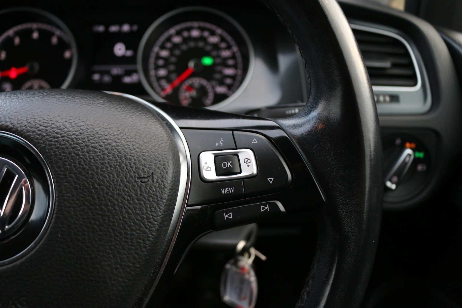 Used Volkswagen Golf 2020 for sale - 77213449: Photo 12