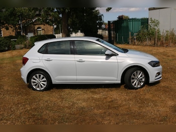 Used Volkswagen Polo 2019 for sale - 79487749: Photo