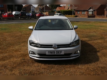 Used Volkswagen Polo 2019 for sale - 79487749: Photo